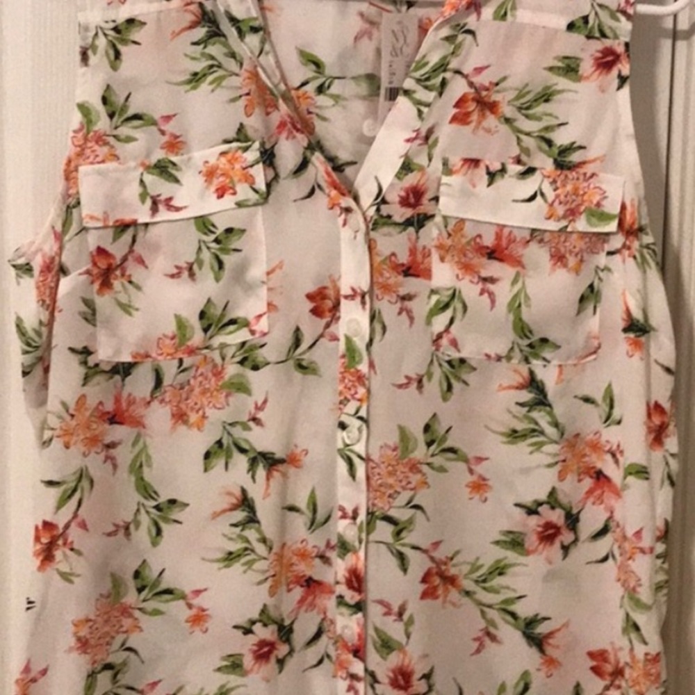 Short sleeve button up Soho blouse